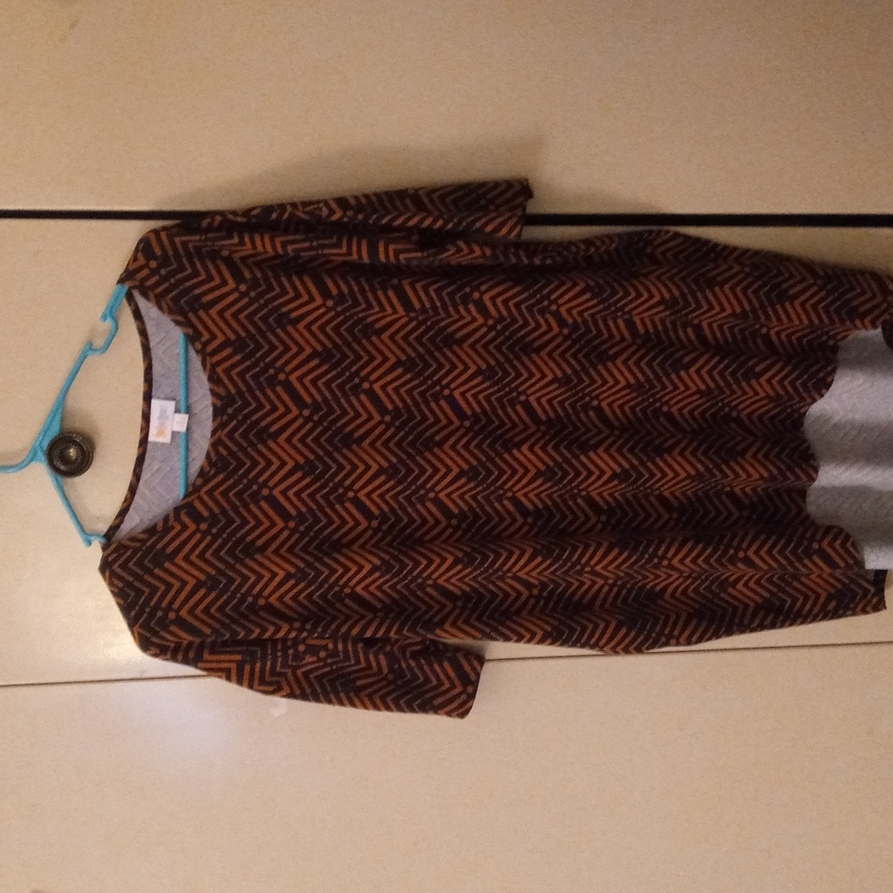 Lularoe Irma, Small